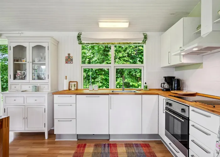 Rent A Cosy In A Scenic Area 펜션 Ørsted